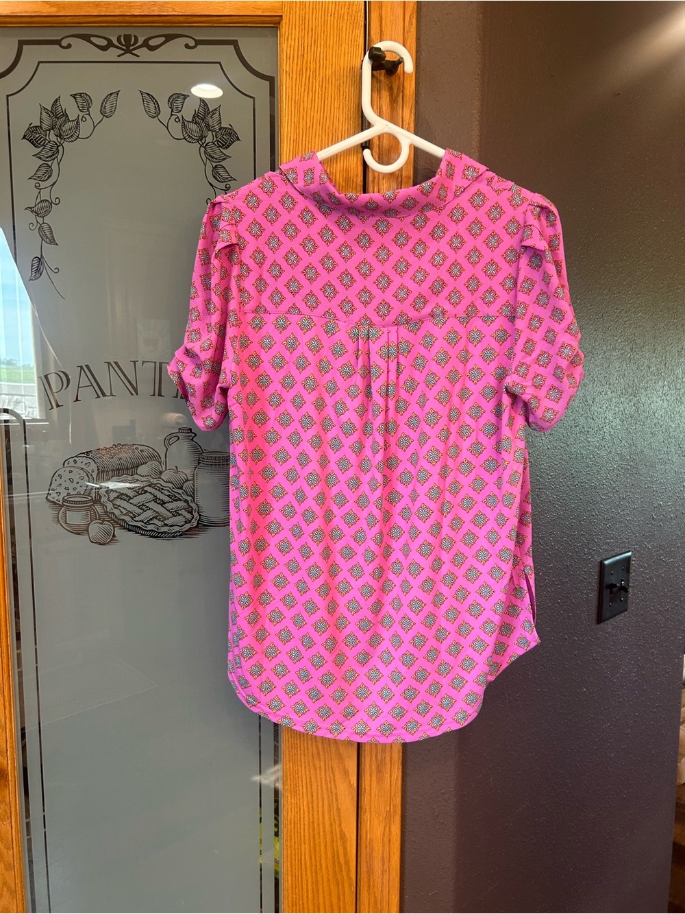 Pink Printed Button-Front Blouse by - Picture 4 of 4